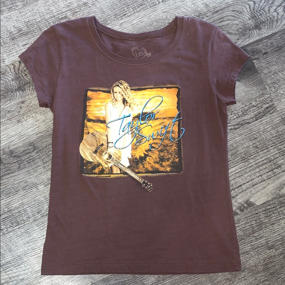 Rare Taylor Swift kids 100% Cotten tshirt 10/12